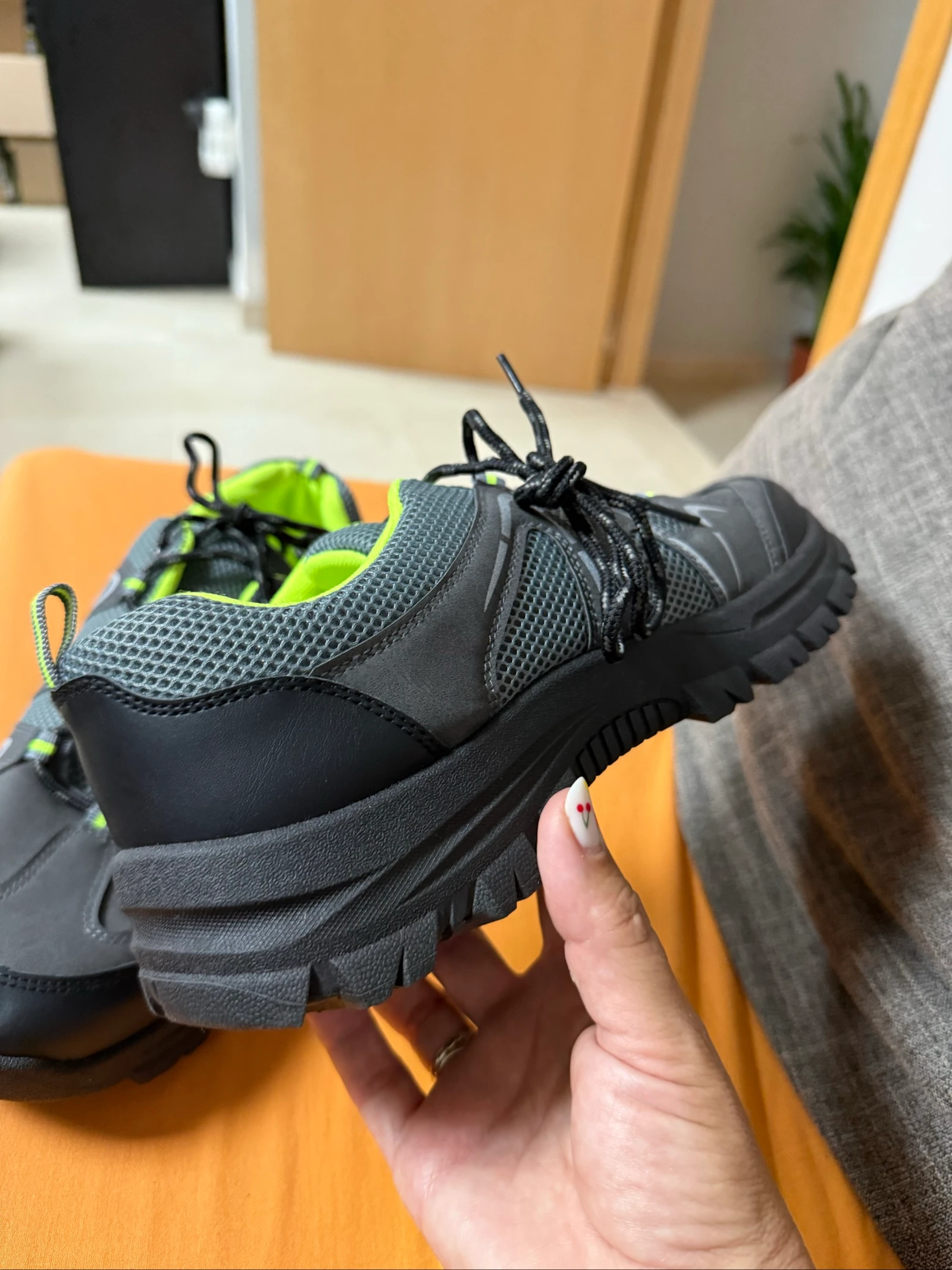 Trekking sneaker size 45 – photo 4